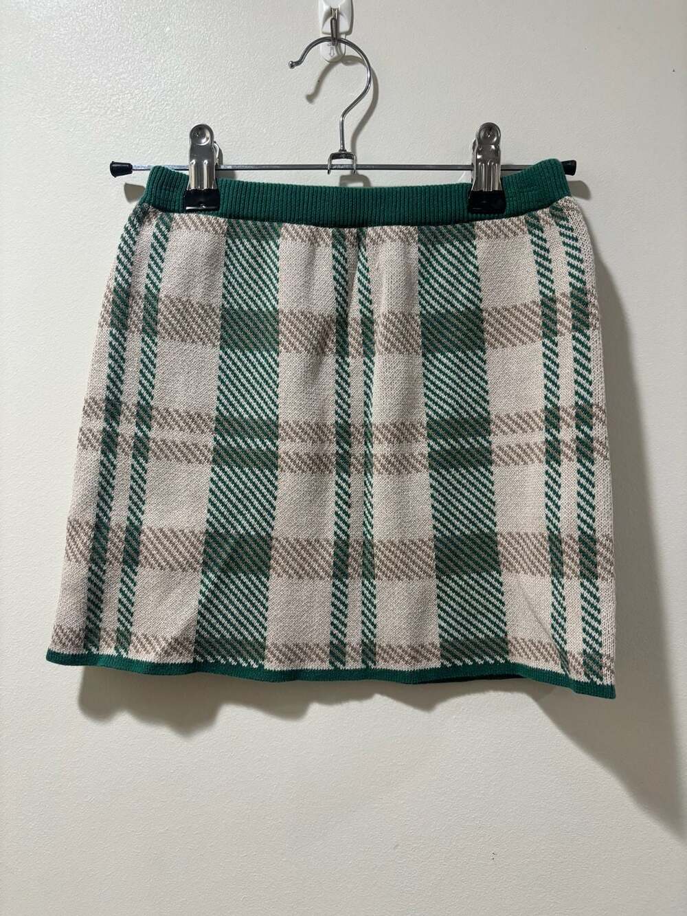 Girls Green Cream Plaid Knit Sweater Skirt Size 7/8